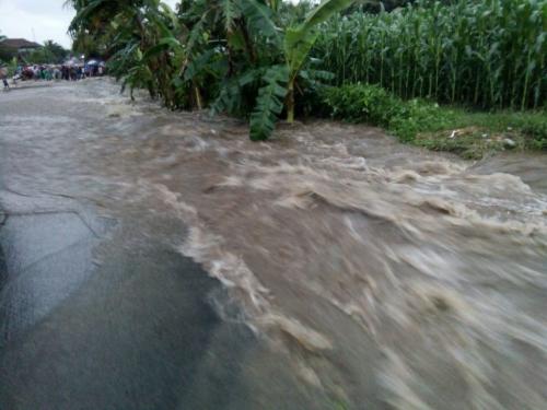 25-wilayah-di-jatim-terancam-banjir-bandang-berikut-daftarnya-e4sSVOSQlg