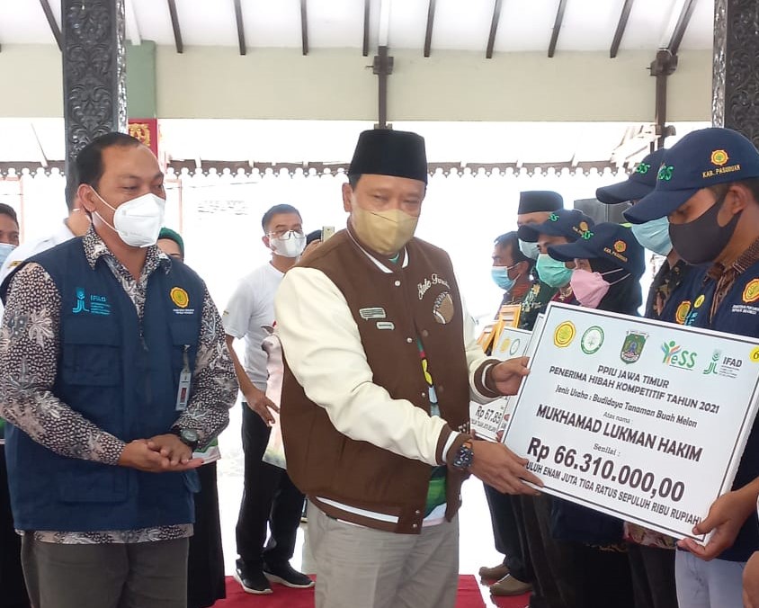 Petani Milenial Pasuruan Terima Dana Hibah Kompetitif 1 Milyar Lebih ...